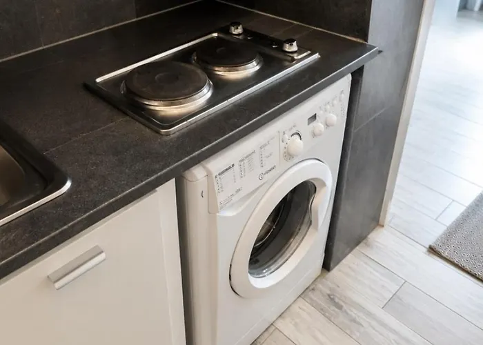Near U-bahn Up To 4 Guests 2,5 Km To Center Bed Sofa Bed Wi-fi